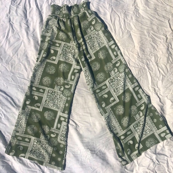 Green bohemian pants - Picture 1 of 3
